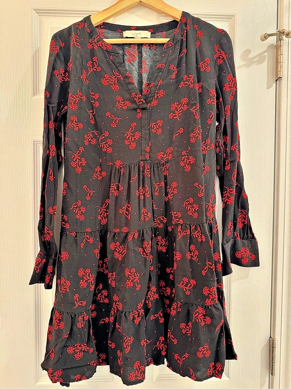 LOFT Floral Mini Dress in Black & Red Size XS Like New